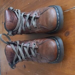 Vintage Dr. Martens Light Brown Leather Boots Y2K Design Size W 9